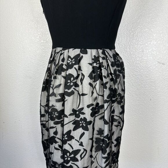 Halston Heritage Dress Women Size 4 Black Fit Flare Flower Lace Tulip Skirt - Picture 12 of 16